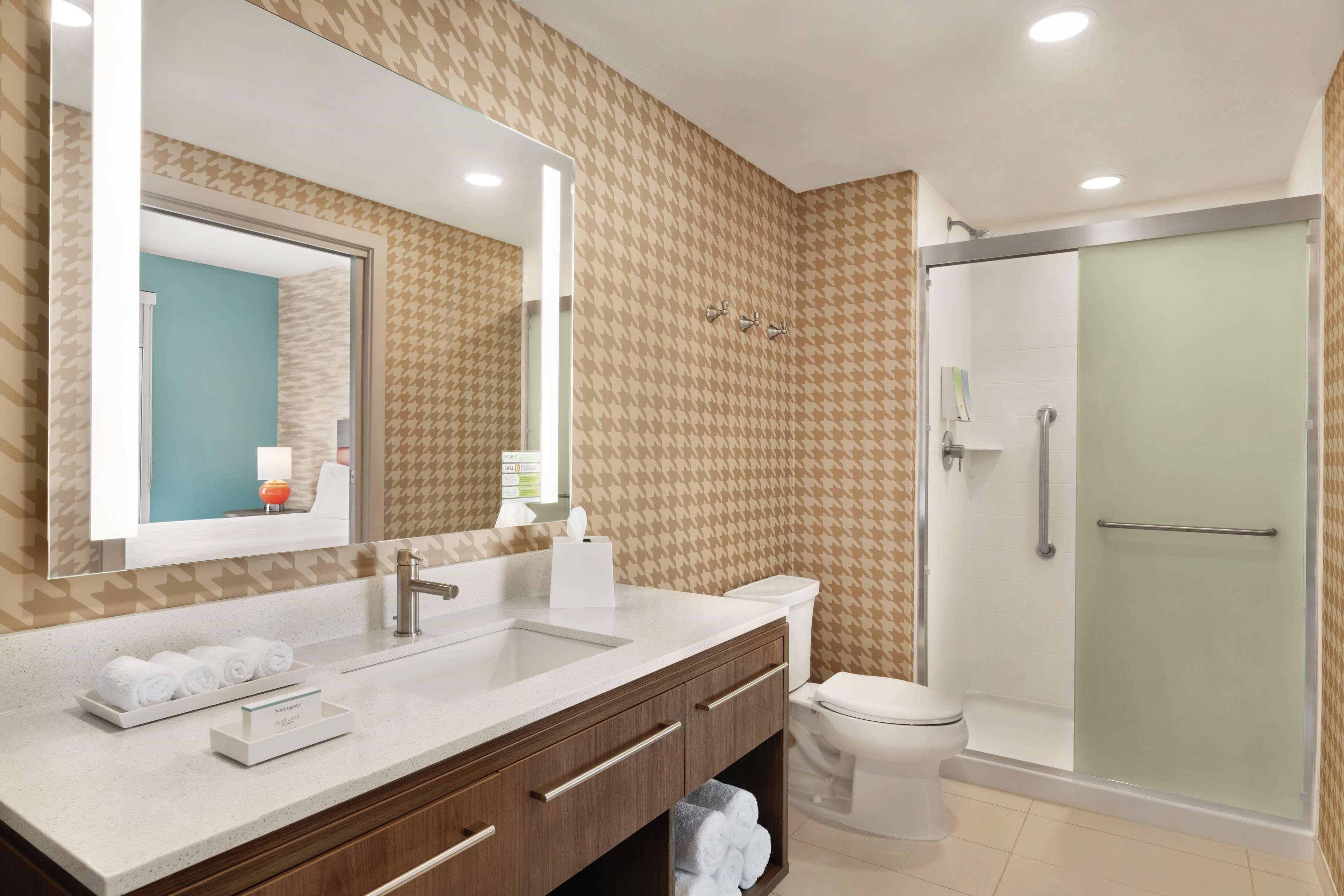 Home2 By Hilton 3*