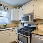 Rare City Home W/ Backyard Fire-Pit & Hot Tub