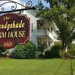 Farmhouse At Landyshade