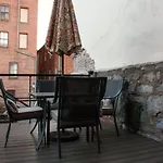 Sweet Lancaster Apt. B