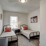 Beautiful Boho Villa On Vine In The Heart Of Lancaster