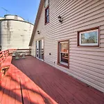 Runningwater Apartment In Lancaster With Deck