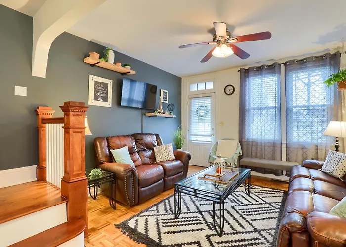 Rare City Home W/ Backyard Fire-Pit & Hot Tub