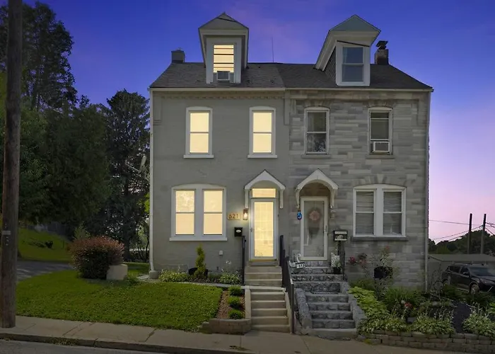 Rare City Home W/ Backyard Fire-Pit & Hottub