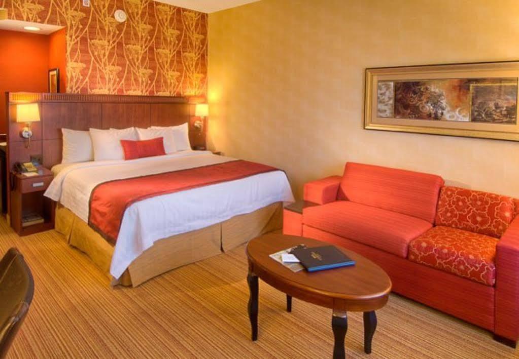 Courtyard Hotel Lancaster