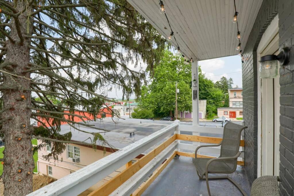 3 Bed - Balcony W View - 10 Min To Lanc Brewin Company Apartment *