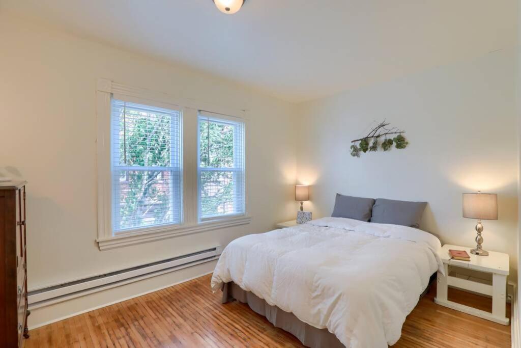 Apartment 3 Bed - Balcony W View - 10 Min To Lanc Brewin Company *