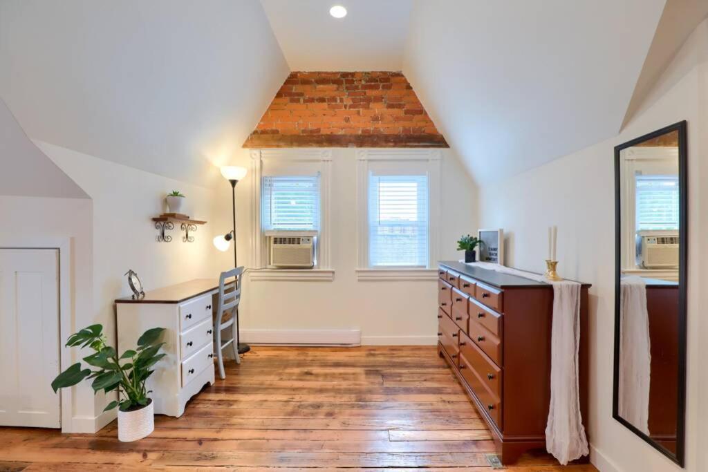 3 Bed - Balcony W View - 10 Min To Lanc Brewin Company Apartment