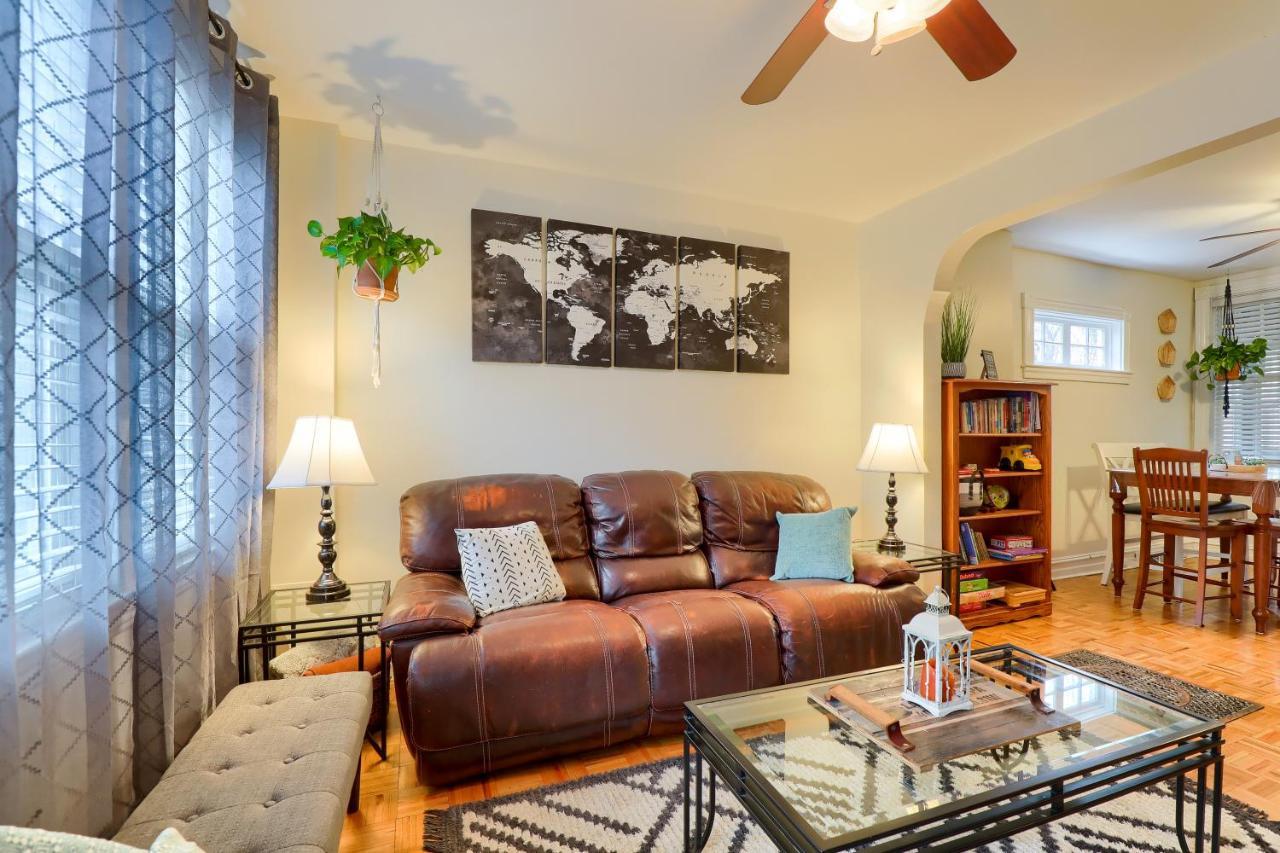 Holiday home Rare W/ Backyard Fire-pit & Hot Tub