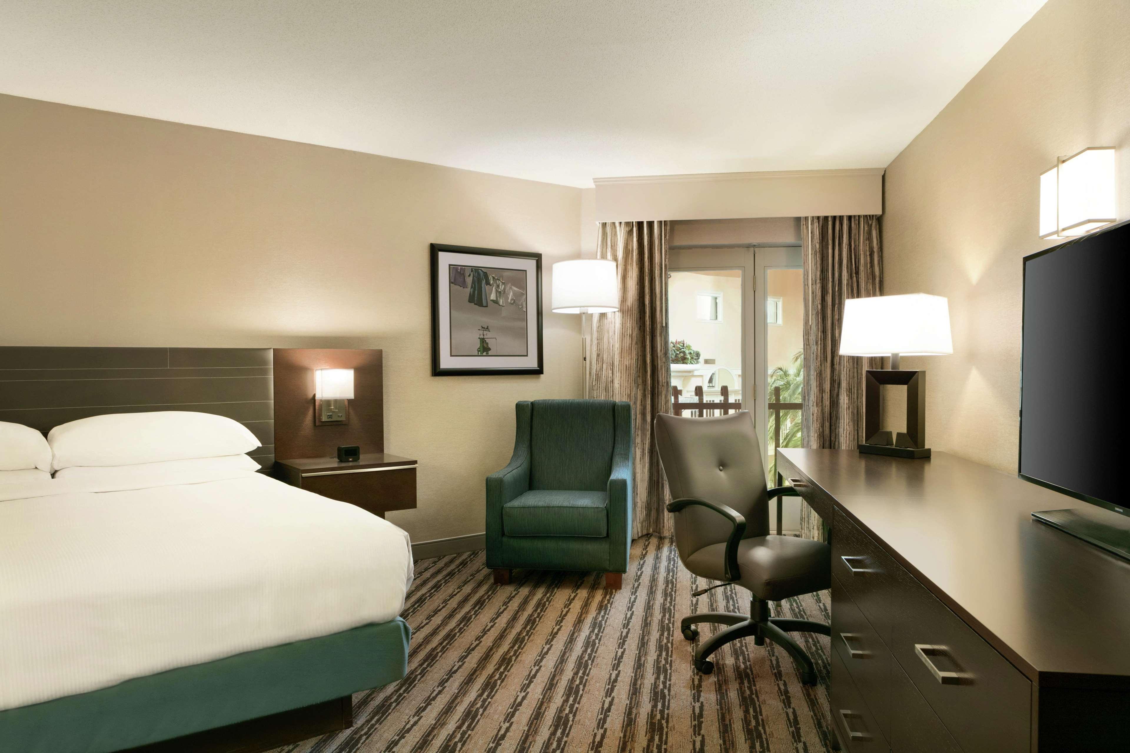 Doubletree By Hilton Lancaster