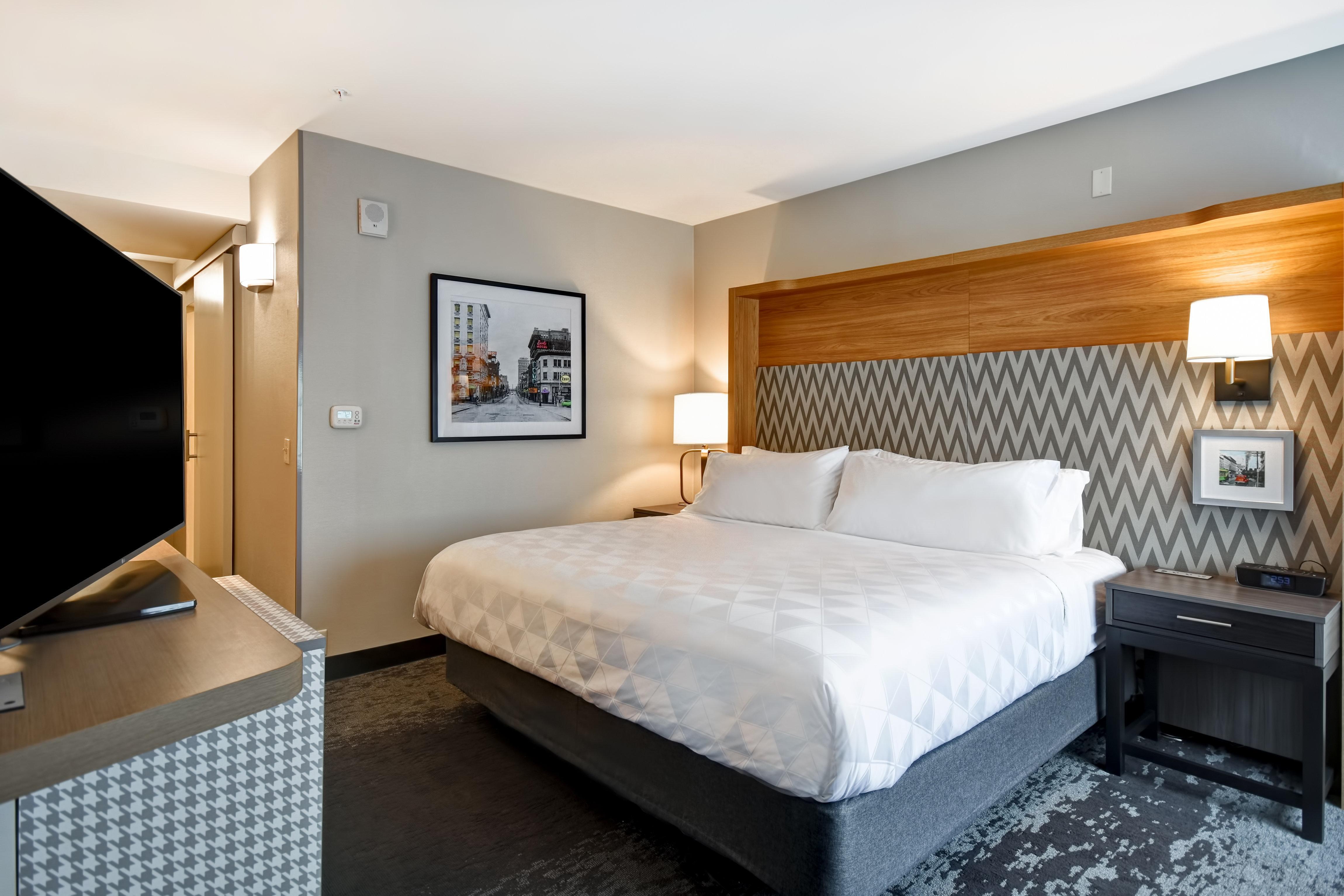 By Ihg Lancaster