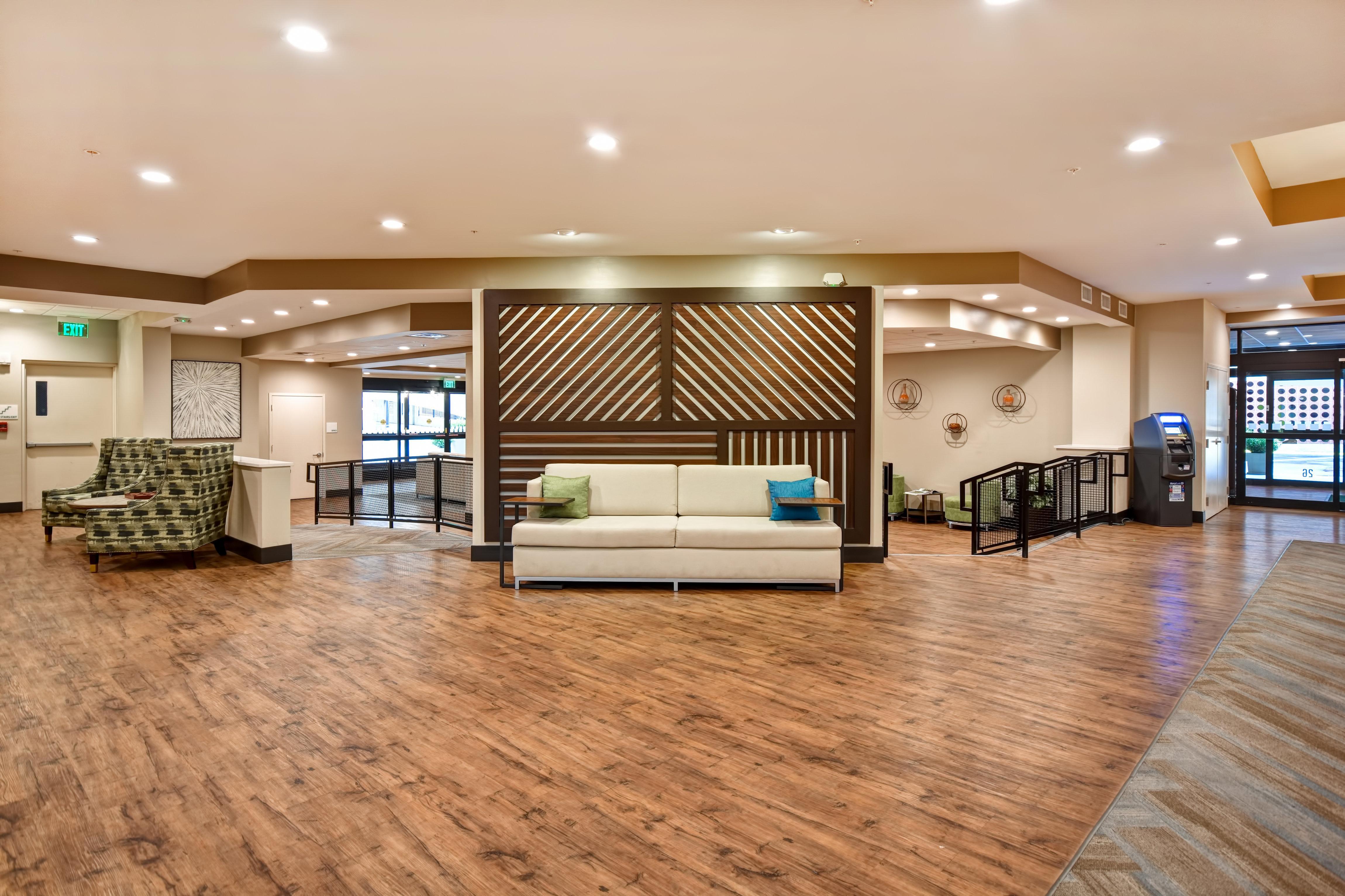 Hotel By Ihg 3*