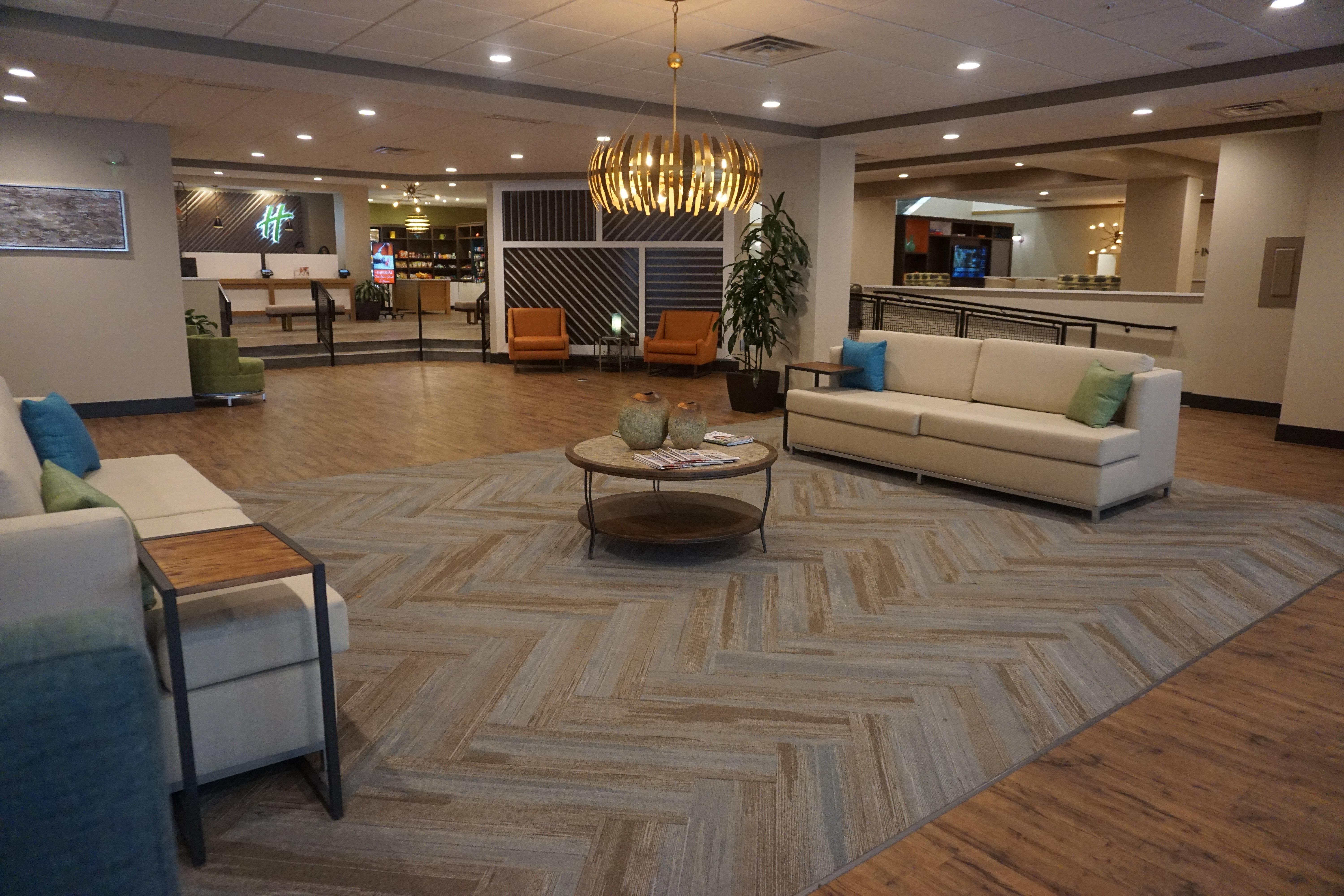 By Ihg