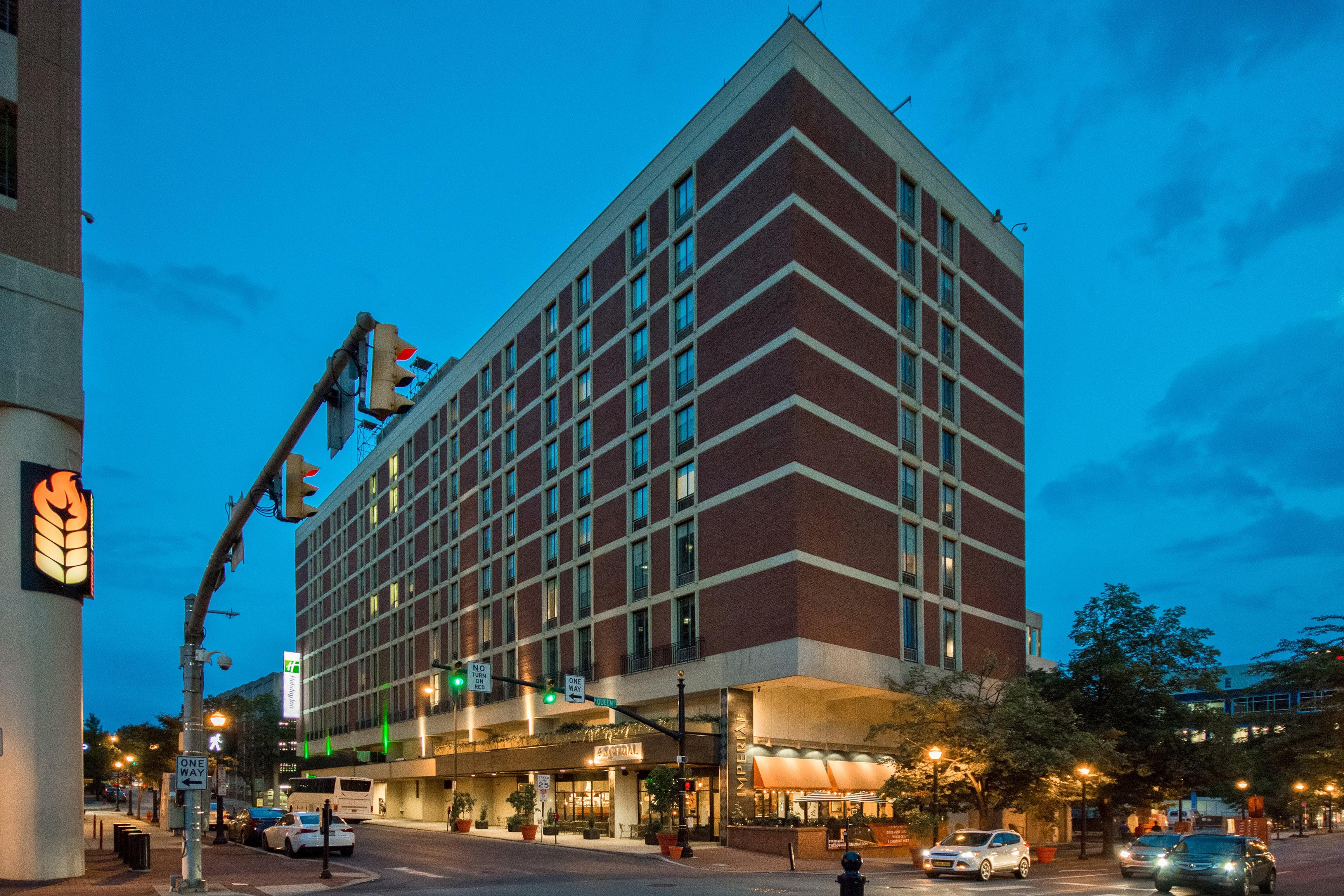 By Ihg Lancaster