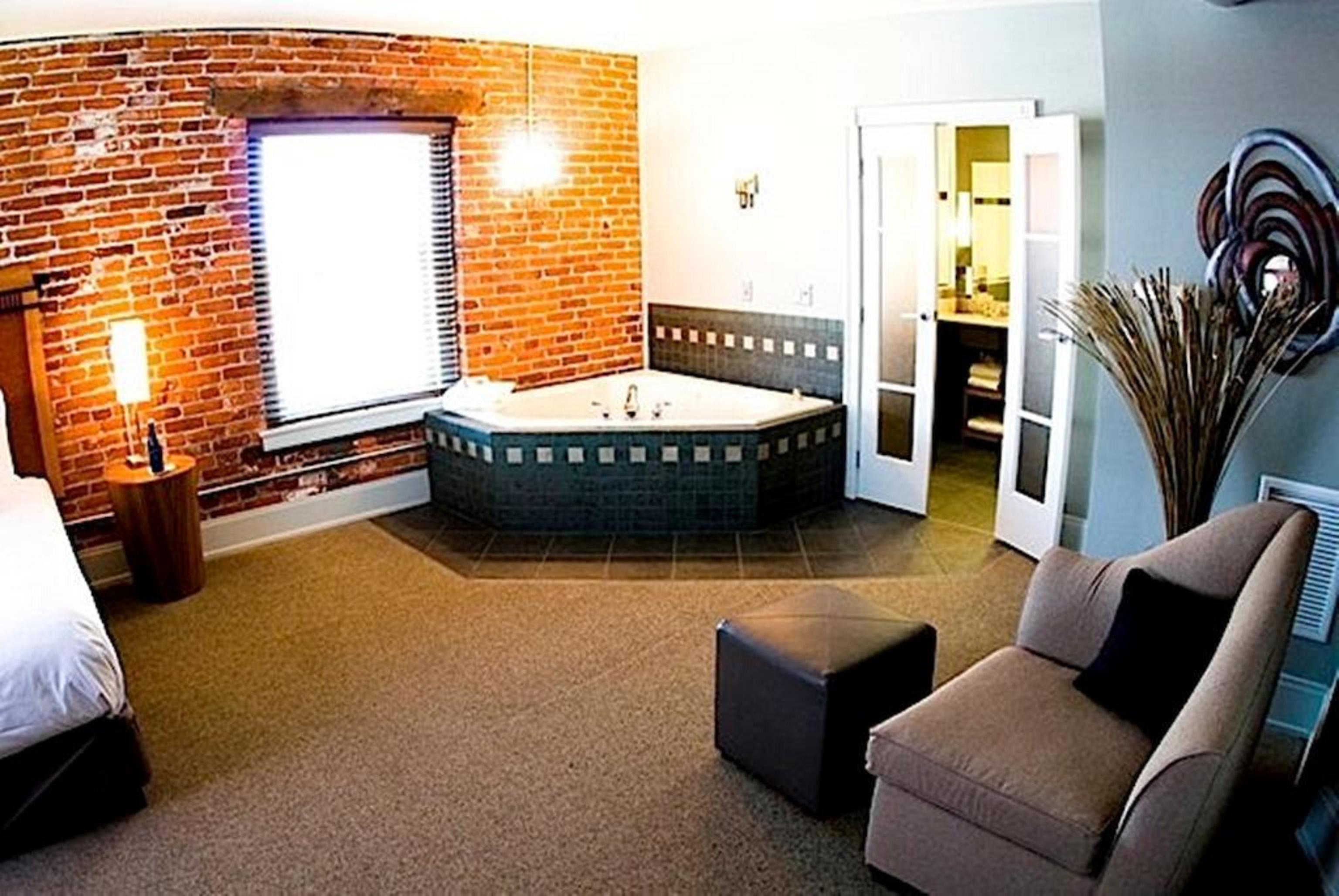 Hotel Arts Lancaster