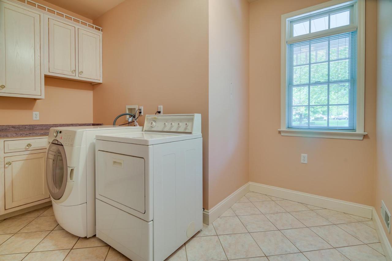 Vacation Near Dutch Wonderland! Holiday home