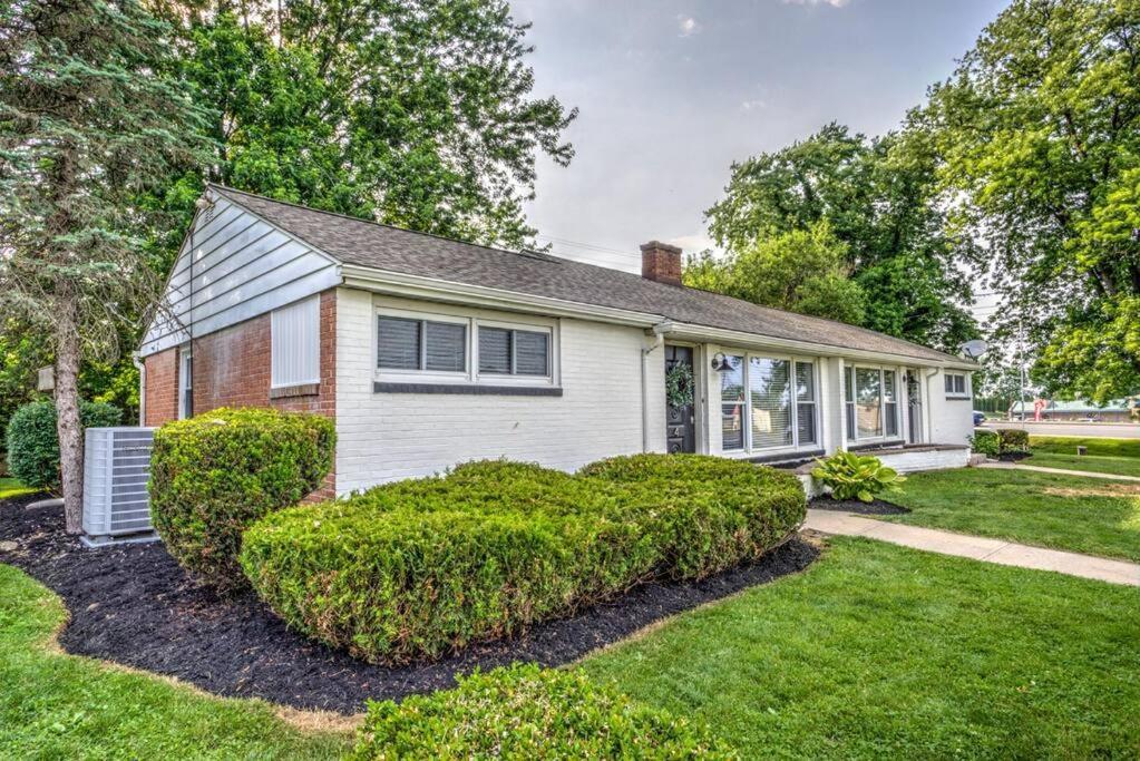 Holiday home New Cozy Near Outlets & Amish Country *
