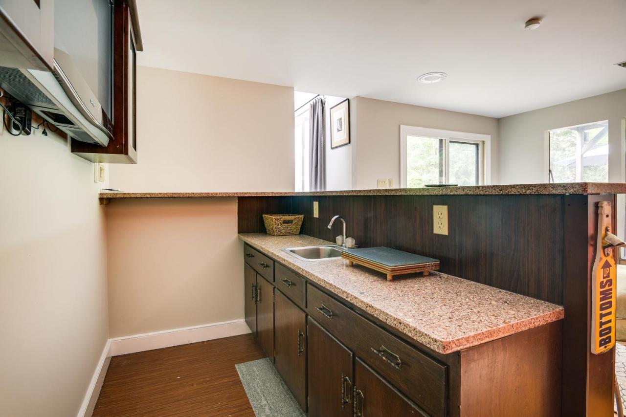 Holiday home Inviting Vacation 3 Mi To Downtown *