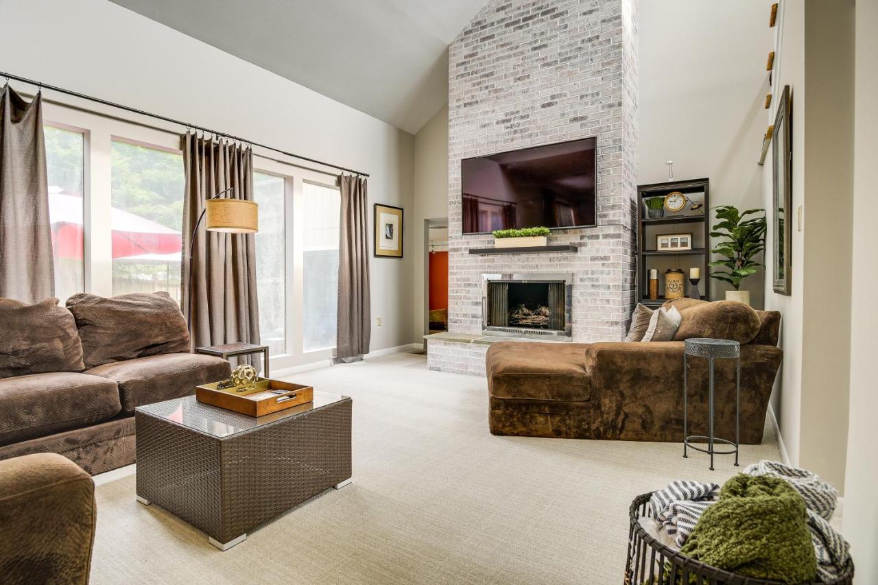 Inviting Vacation 3 Mi To Downtown Holiday home *
