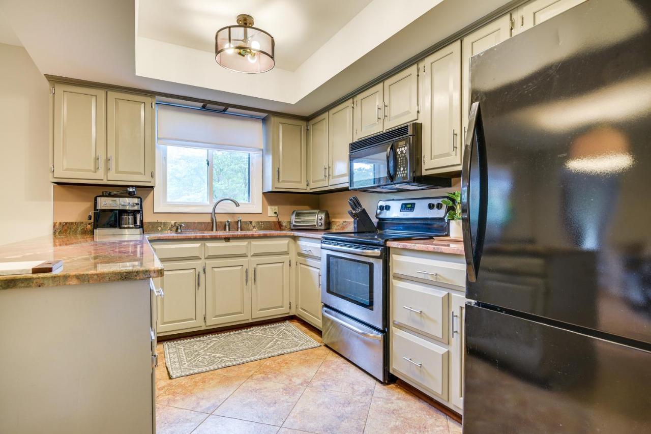 Holiday home Inviting Vacation 3 Mi To Downtown