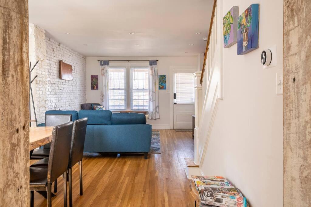3 Minutes To Downtown W/patio, Art, Fire Pit, Bbq Lancaster