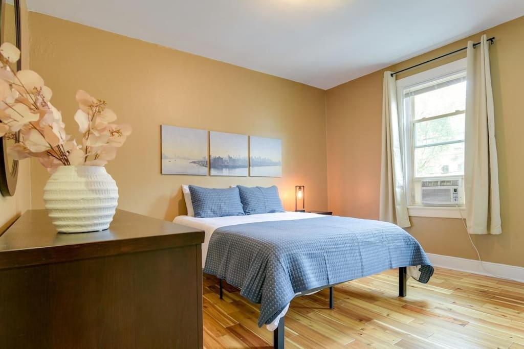 Cozy Retreat In Downtown With Backyard Patio Apartment
