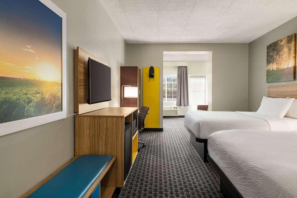 Hotel Days & By Wyndham Amish Country 3*