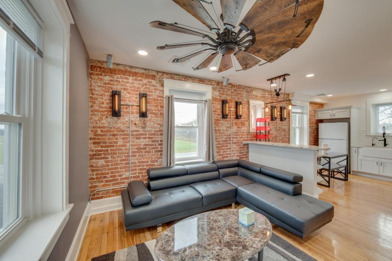 Charming About 15 Mi To The Amish Village! Apartment