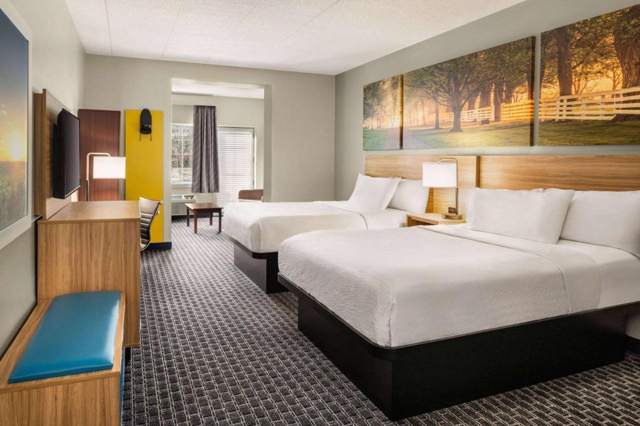 Hotel Days & By Wyndham Amish Country Lancaster