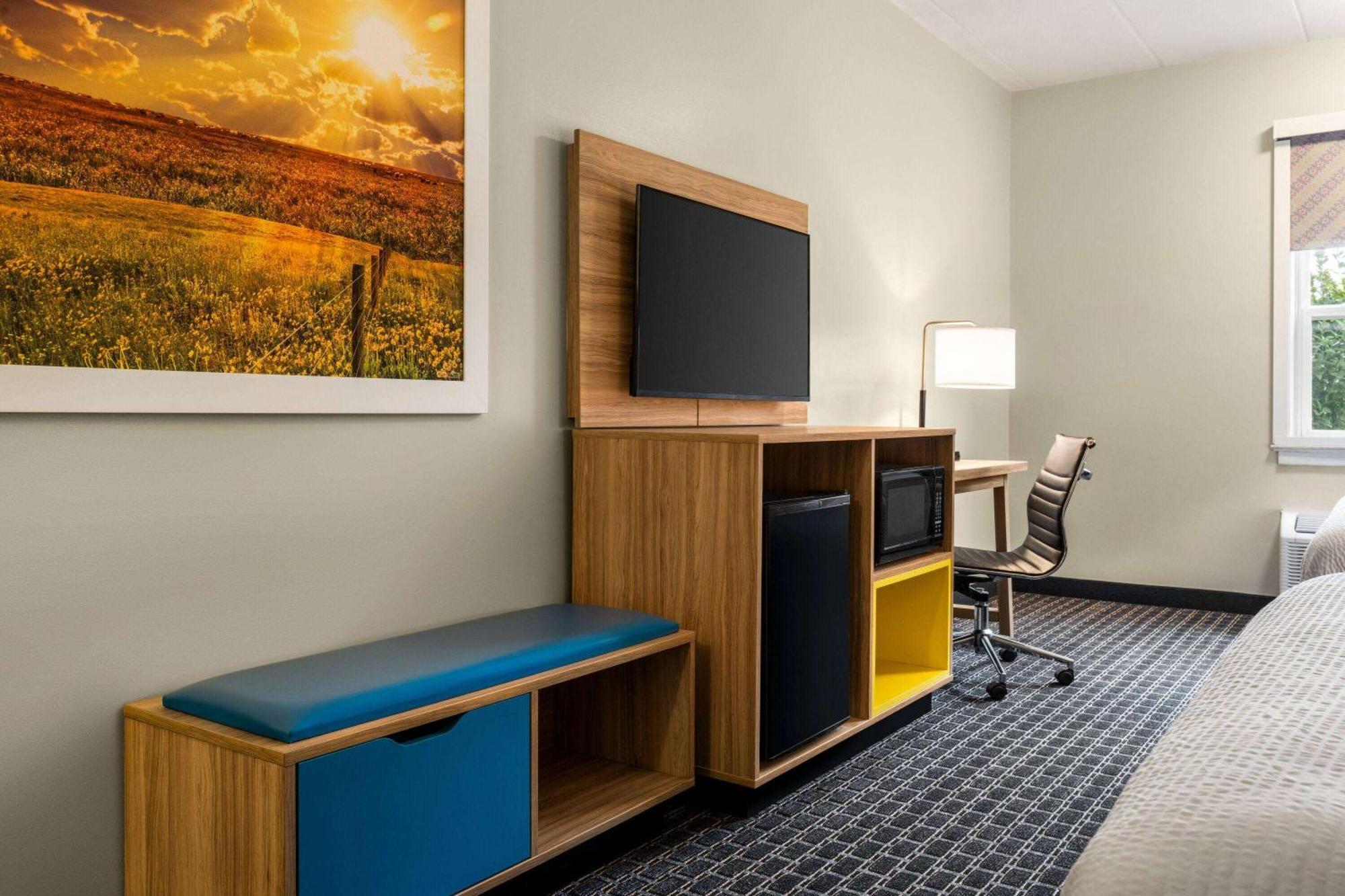 Hotel Days & By Wyndham Amish Country 3*