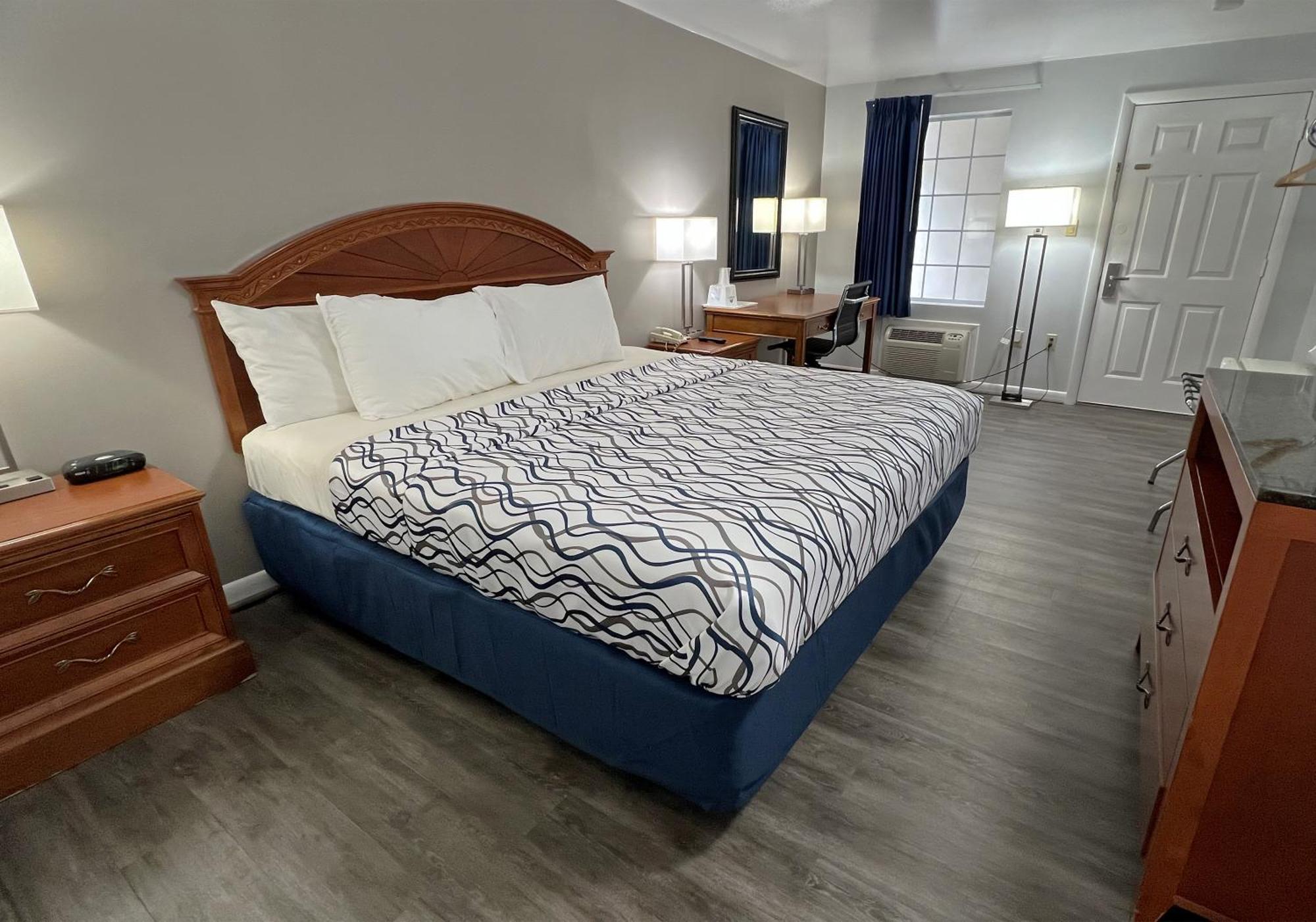 Motel America's Value Lancaster