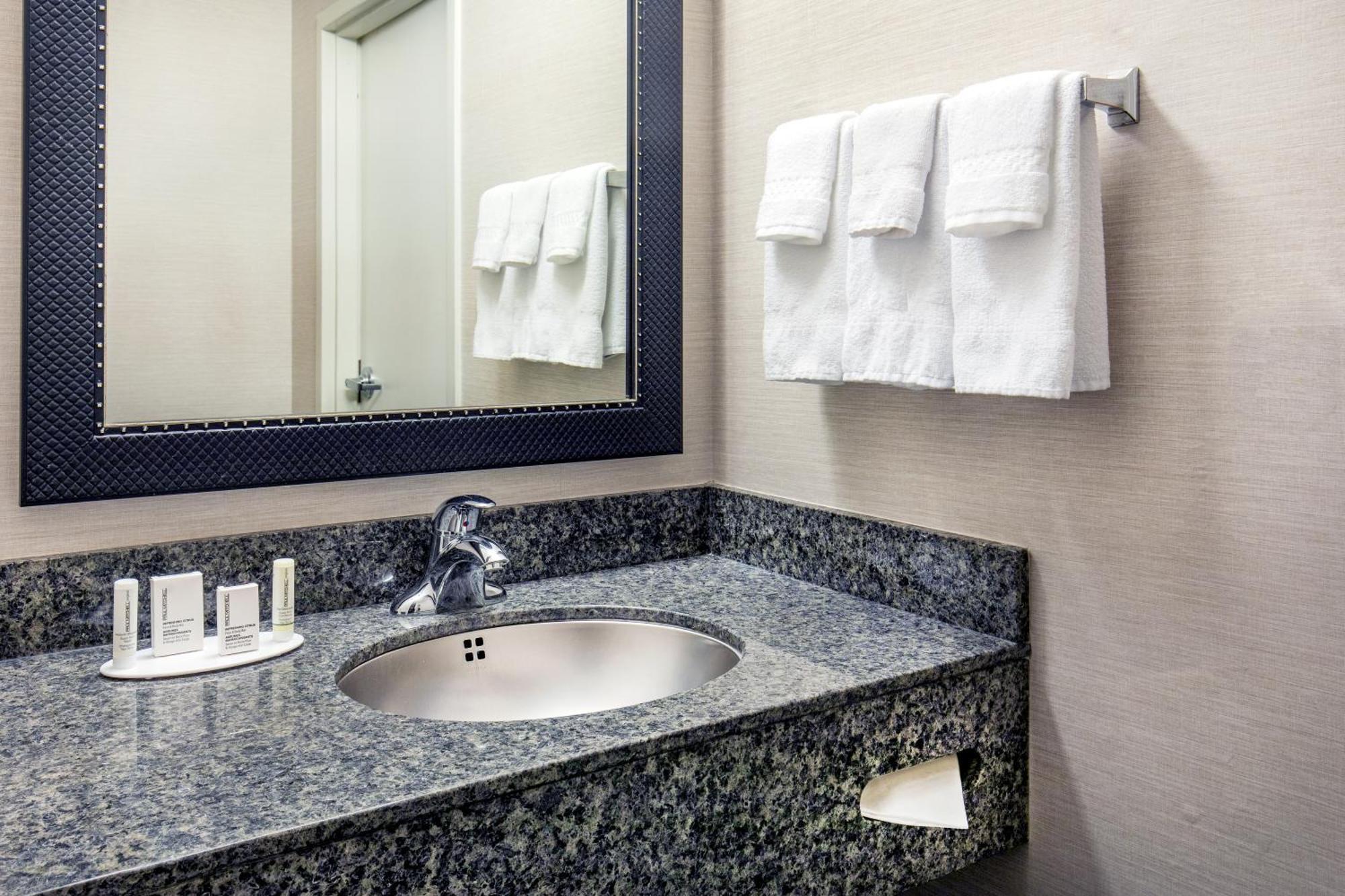 Fairfield & Hotel Lancaster