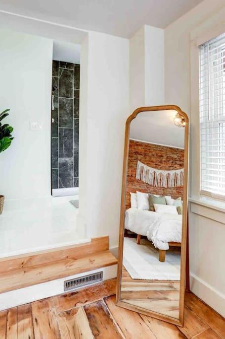 Beautiful Boho On Vine In The Heart Of Lancaster