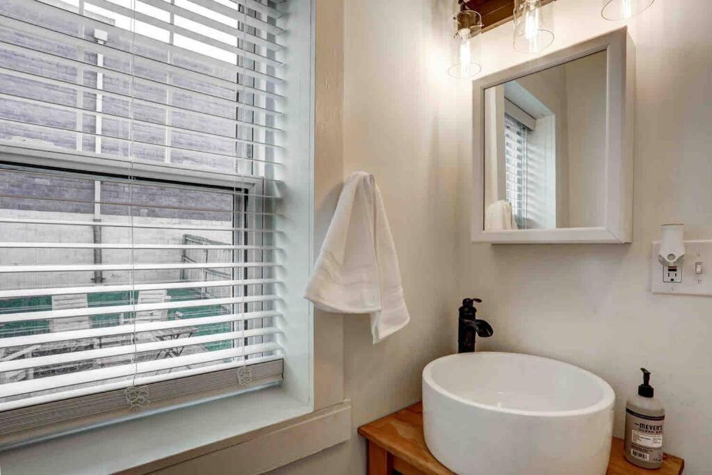 Beautiful Boho On Vine In The Heart Of Holiday home Lancaster