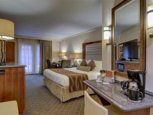 Eden And Suites, Bw Premier Collection 4*