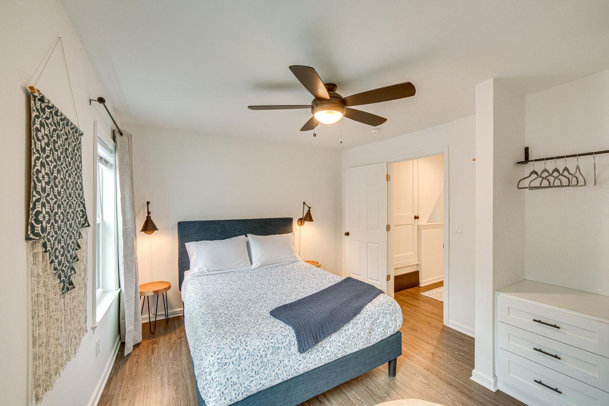 Chic Vacation Rental, Walkable Location! * Lancaster