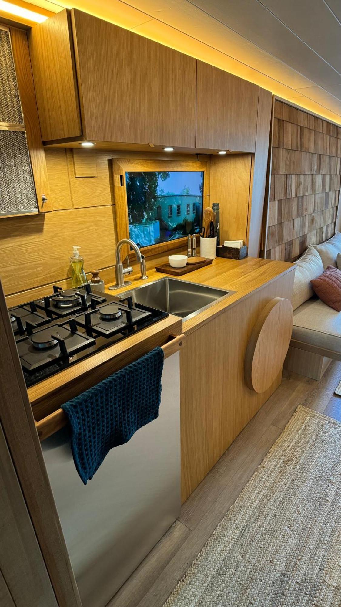 Hideaway, Off Grid Luxe * Lancaster