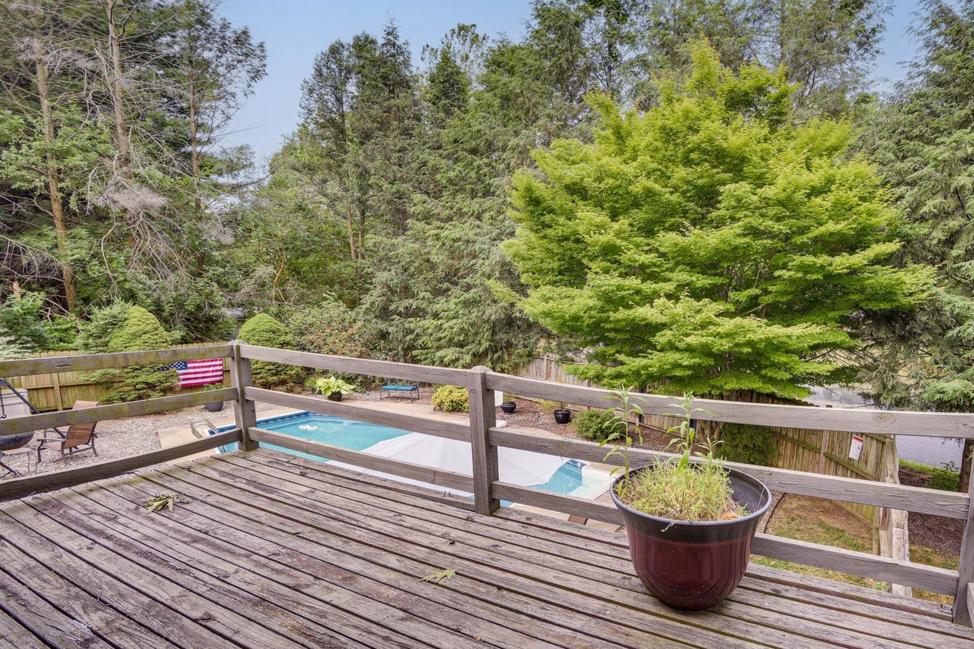 Inviting Vacation 3 Mi To Downtown Holiday home
