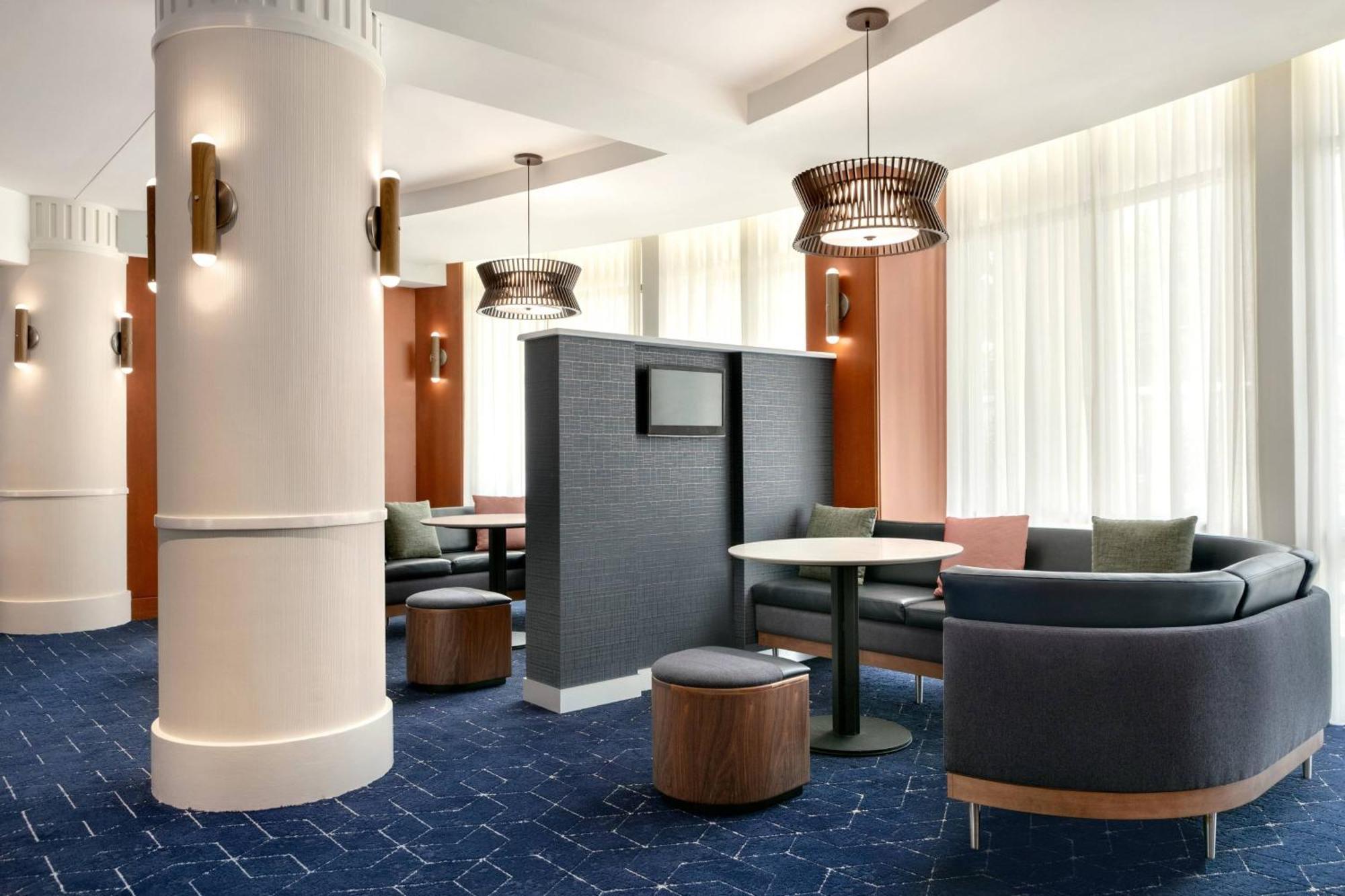 Courtyard 3* Lancaster