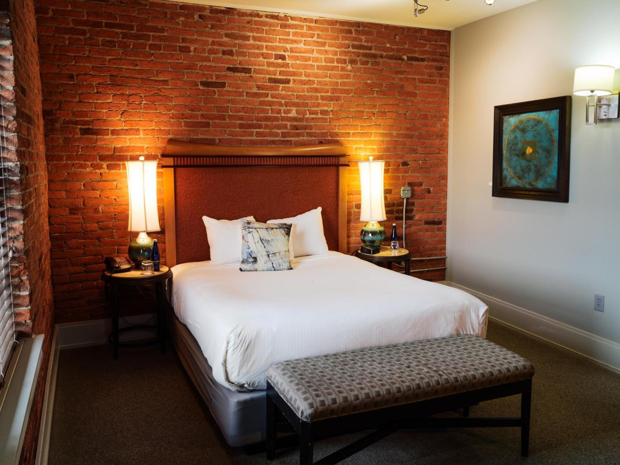 Arts Hotel