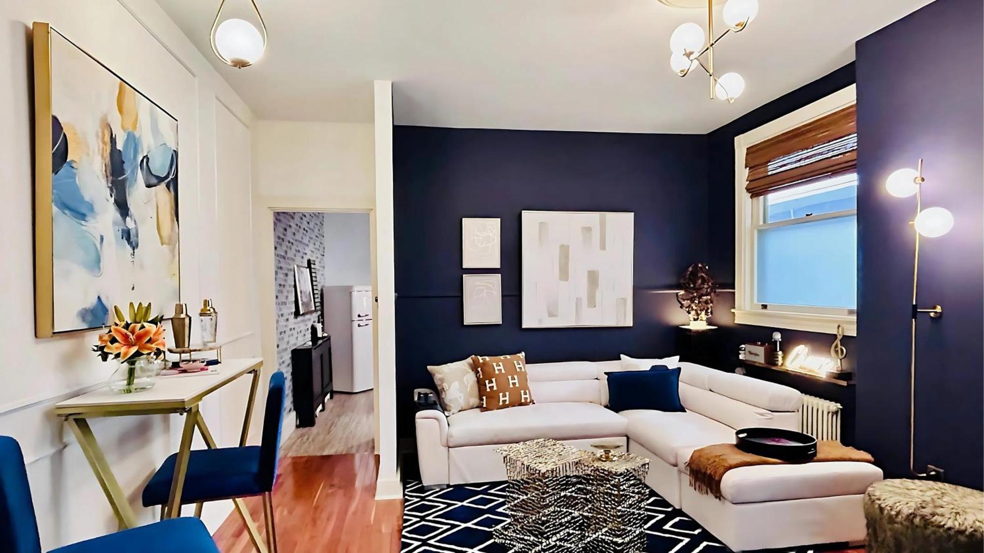 Hollywood Glam Themed Manor With Sauna For 12-people * Lancaster