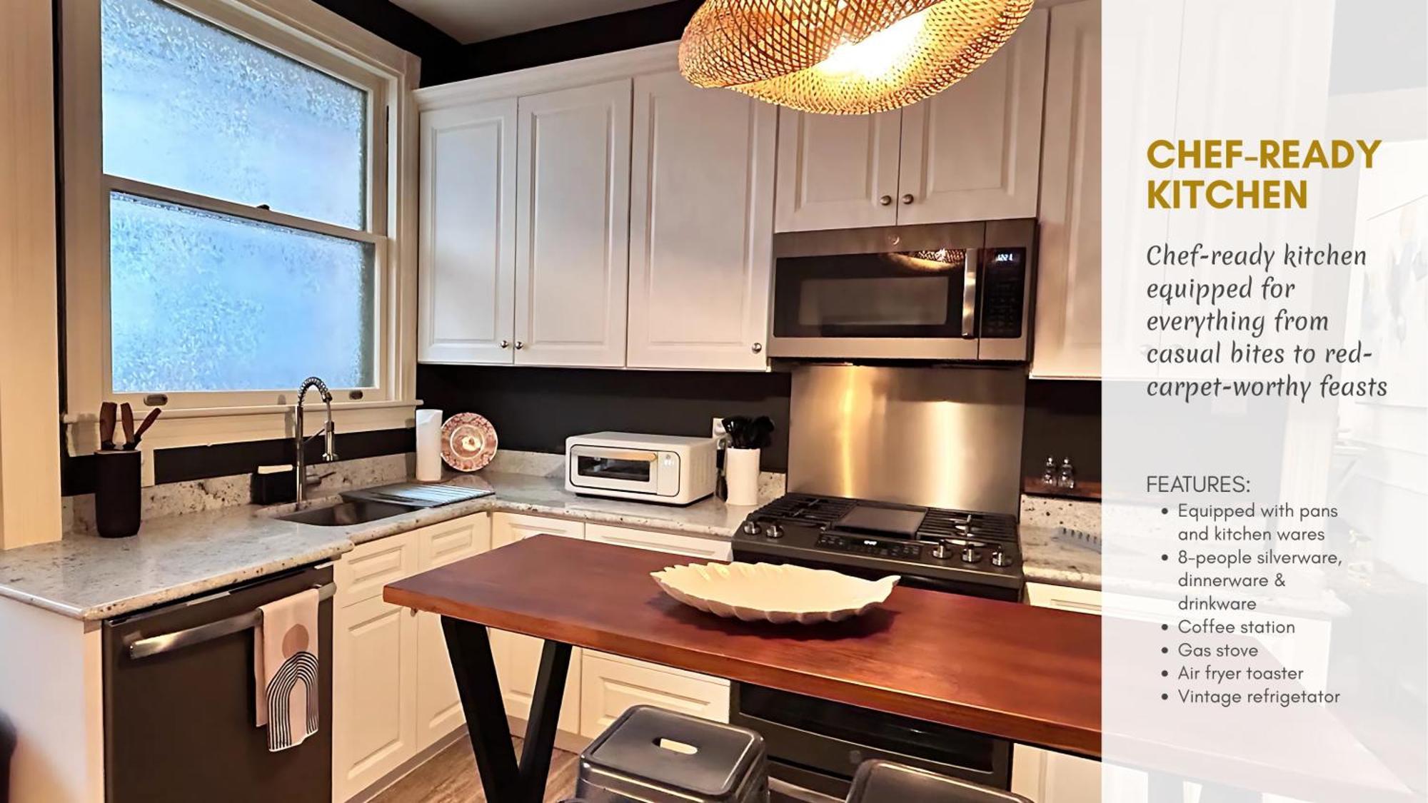 Apartment Hollywood Glam Themed Manor With Sauna For 12-people