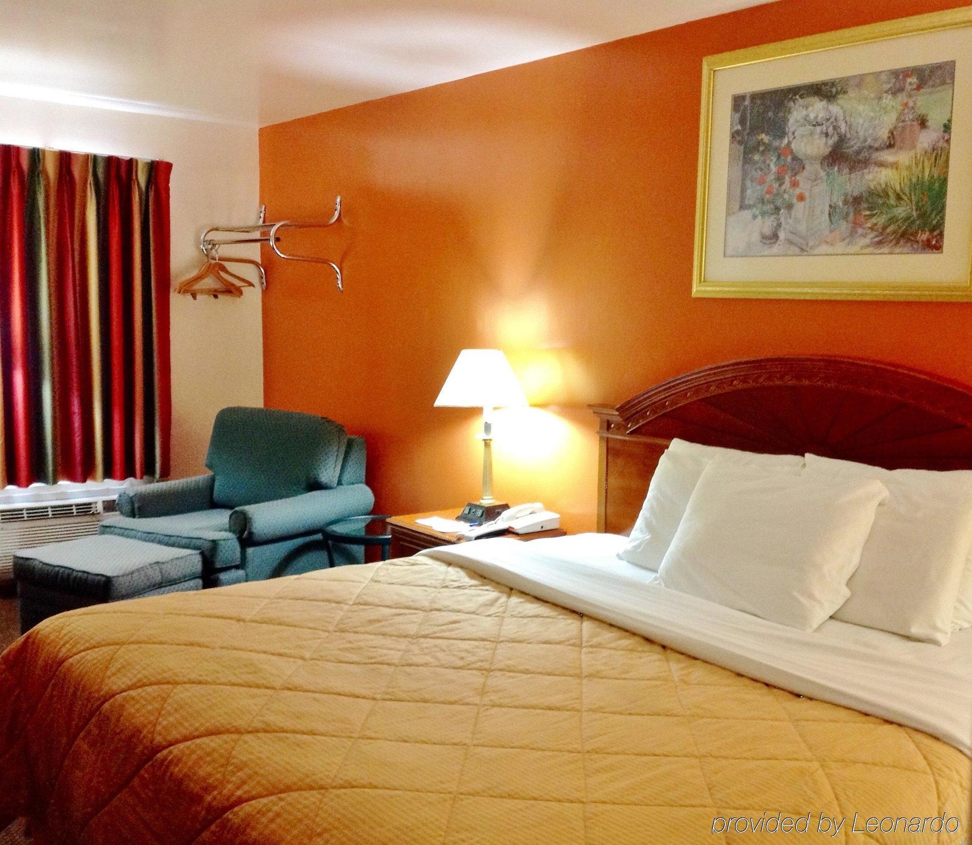 Motel America's Value Lancaster