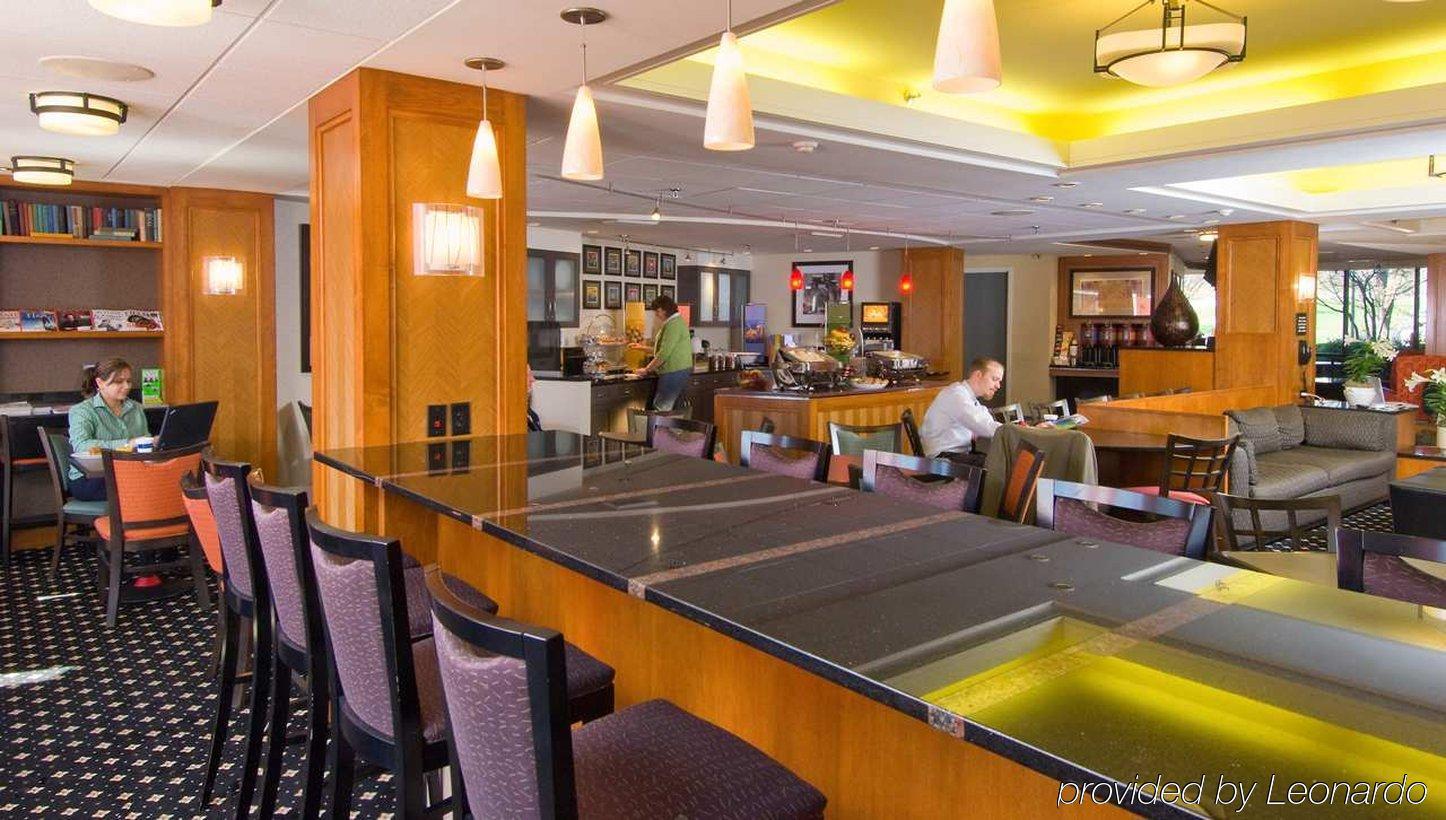 Hampton Hotel 3*