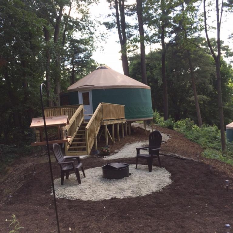 Campsite Circle M 16 Ft. Yurt 1 *