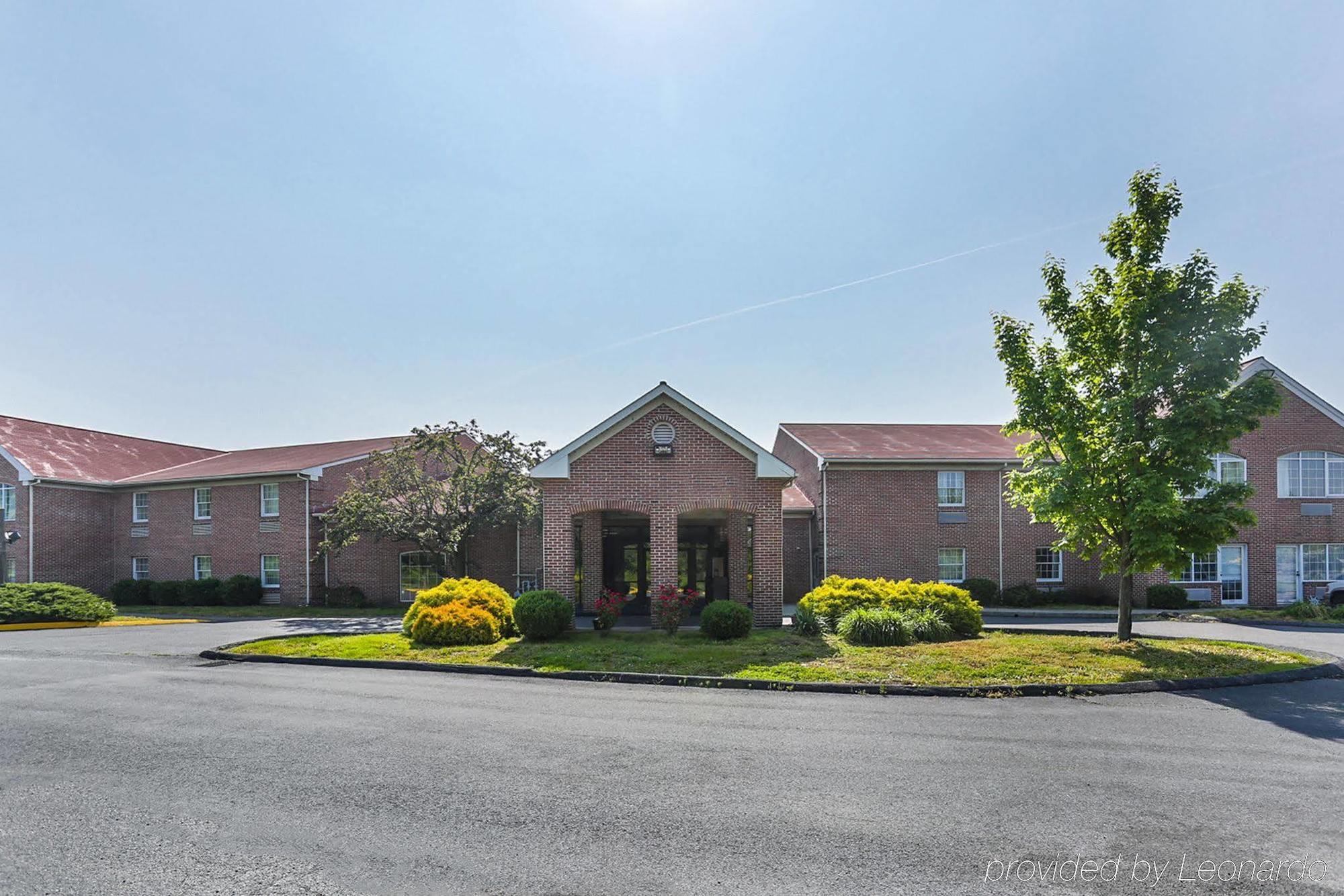 Hotel Days & By Wyndham Amish Country 3*