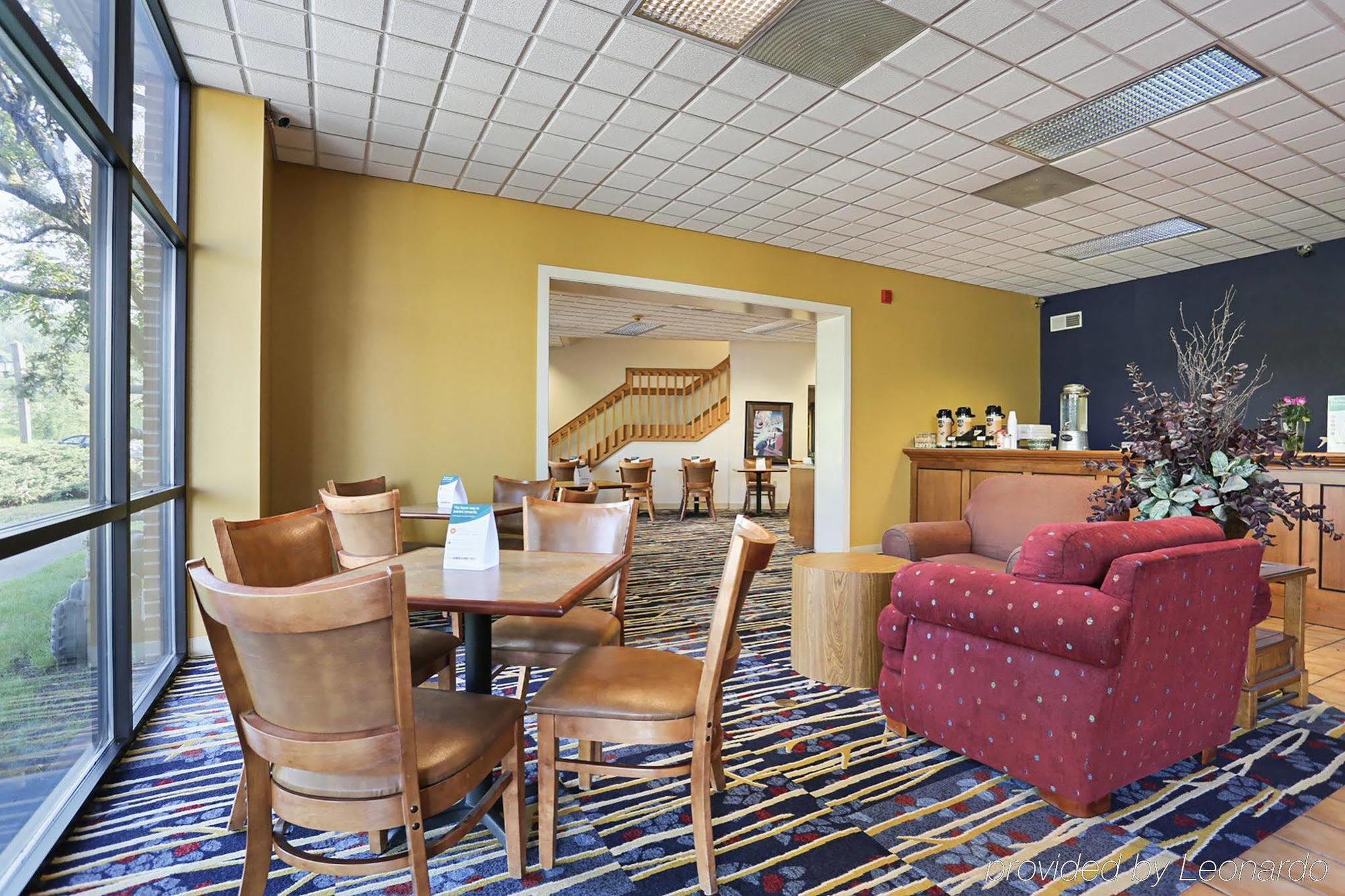 Days & By Wyndham Amish Country Lancaster