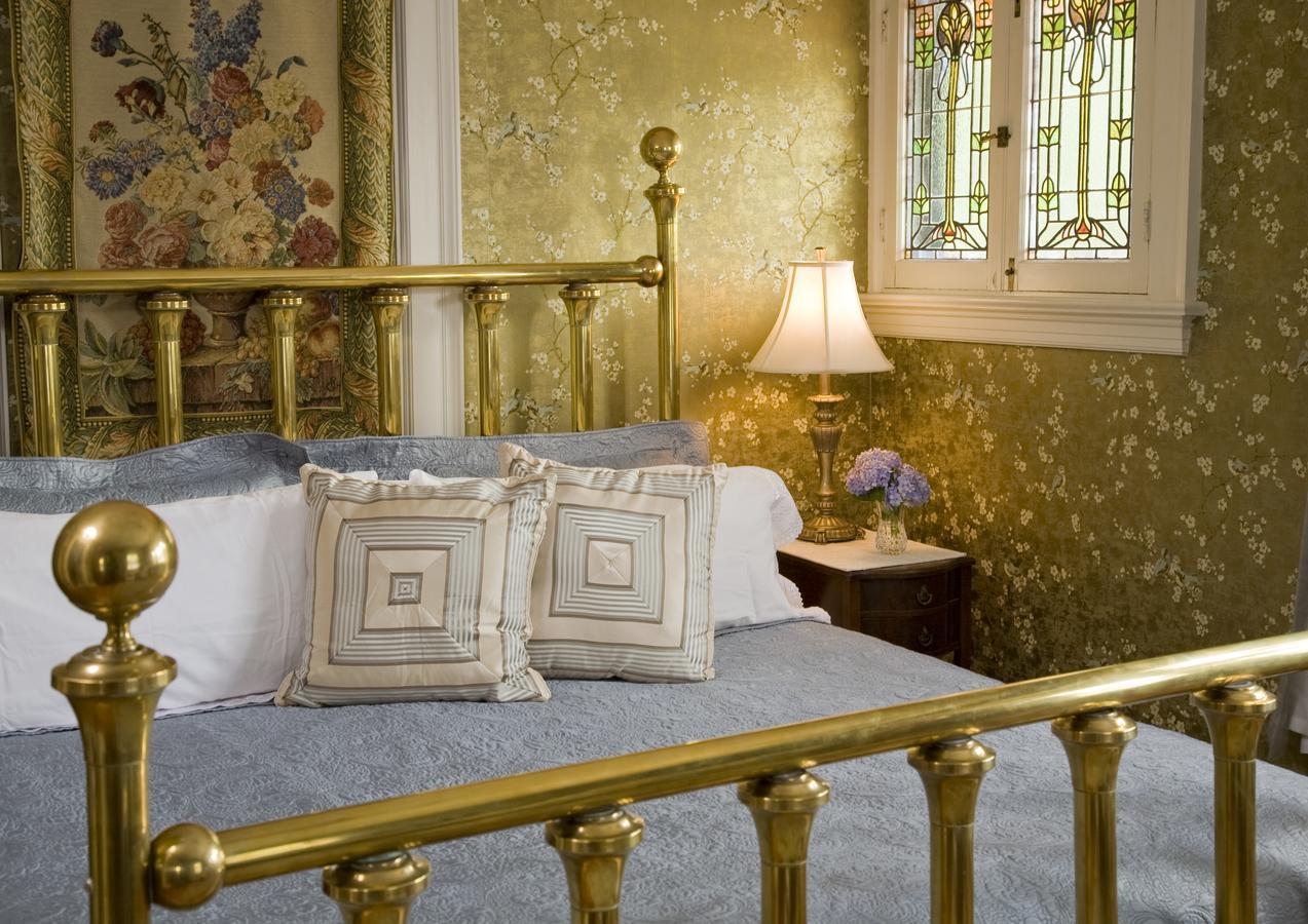 Bed & Breakfast King's