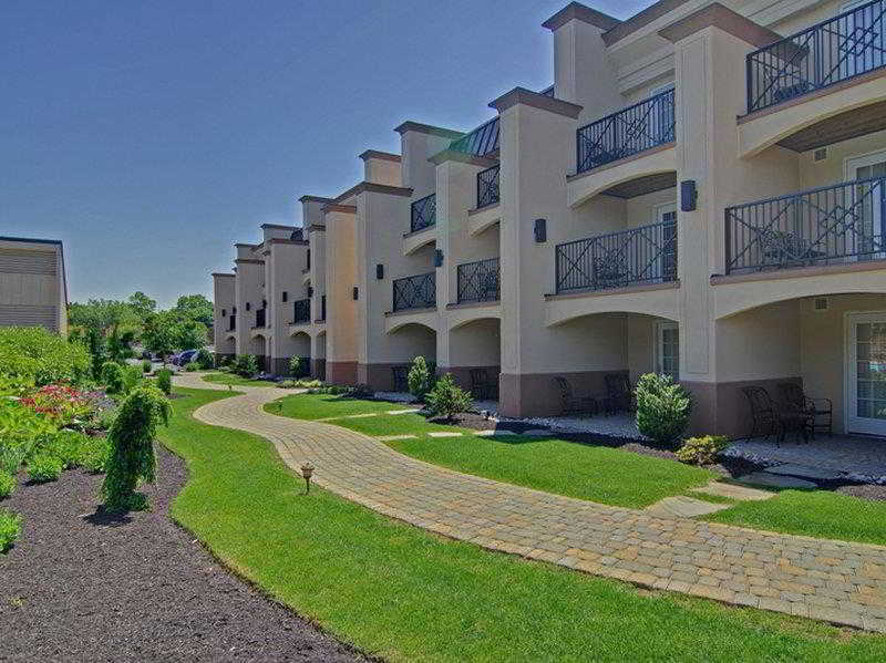 Eden And Suites, Bw Premier Collection 4*