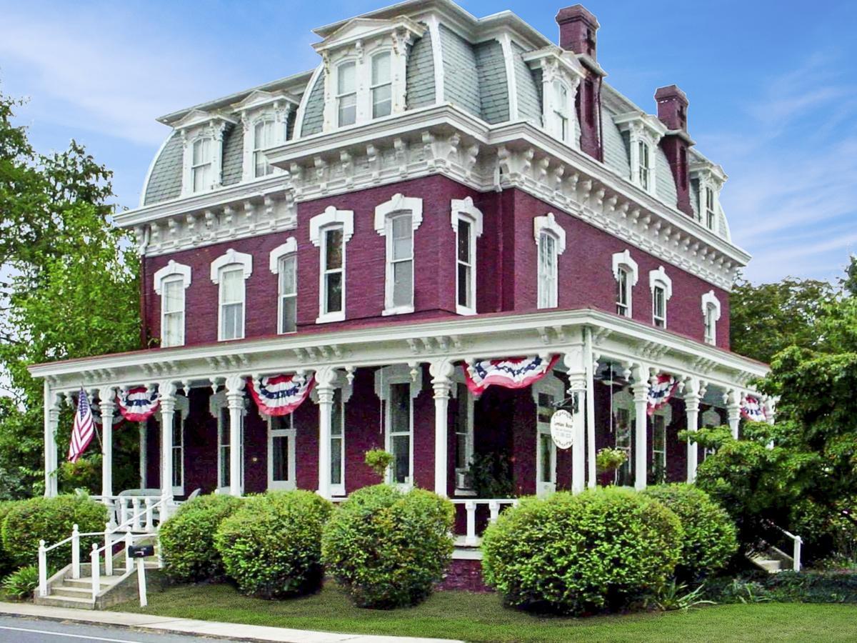 Lovelace Manor